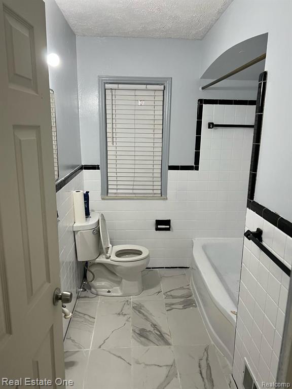 6046 ROSEMONT Avenue, Detroit, MI 48228 — Photo 14