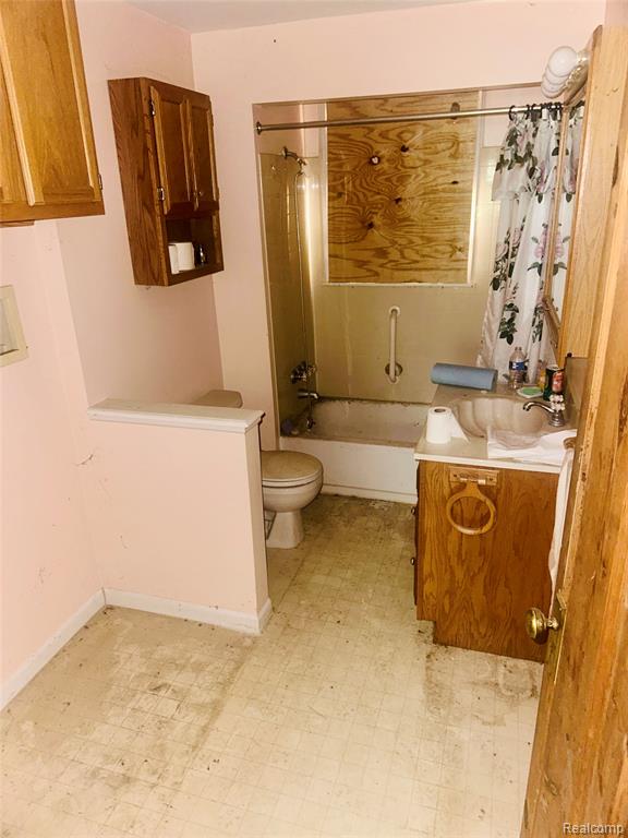 11317 Patterson Lake Drive, Pinckney, MI 48169 — Photo 17