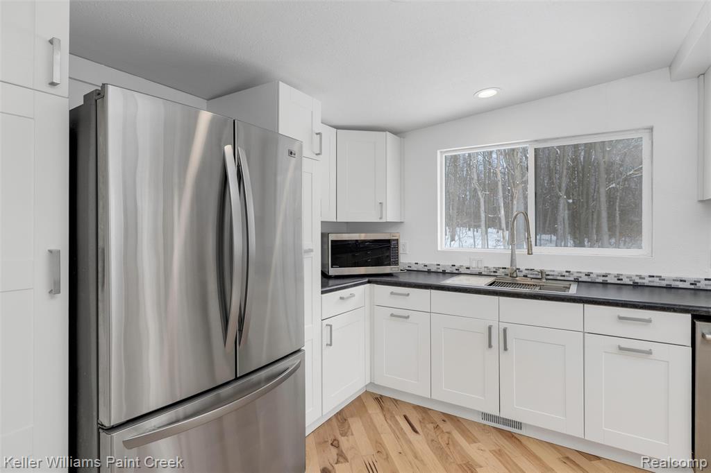 2390 Noble Road, Oxford, MI 48370 — Photo 14