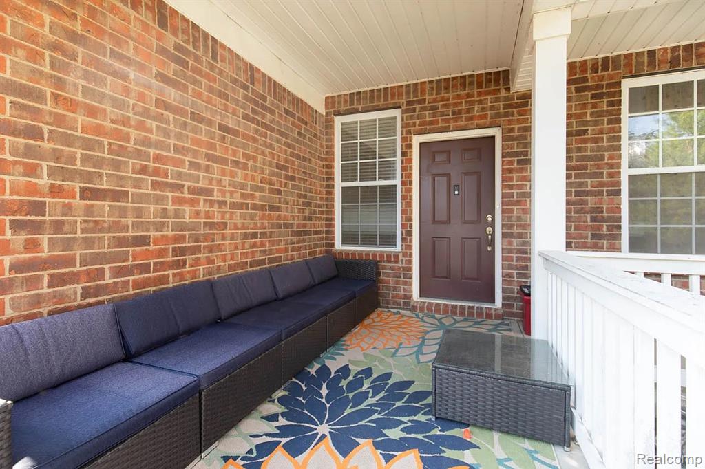 51123 Brompton, Novi, MI — Photo 4