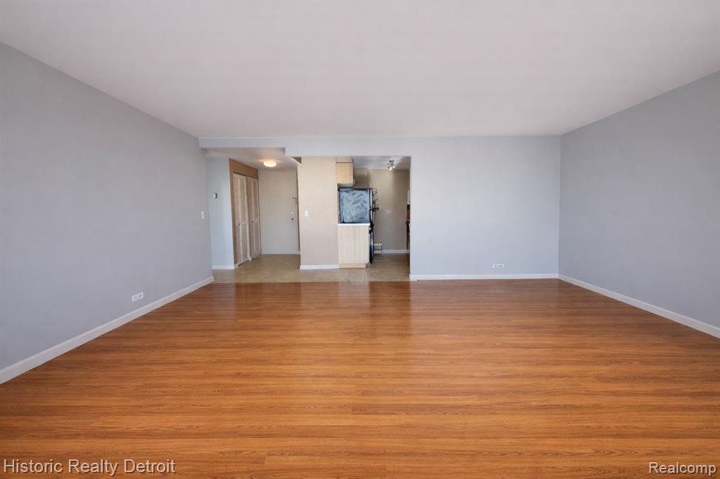 1300 E Lafayette, 905, Detroit, MI 48207 — Photo 5