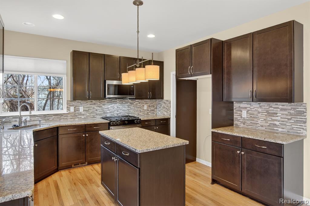 4241 Tonawanda Avenue, Royal Oak, MI 48073 — Photo 18