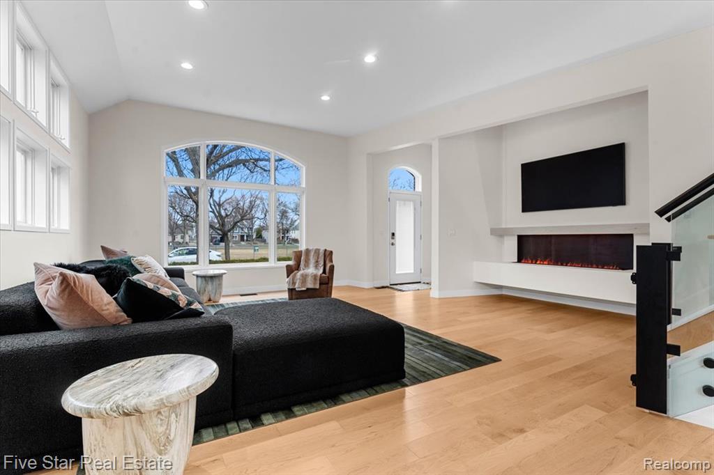 960 Davis Avenue, Birmingham, MI 48009 — Photo 5