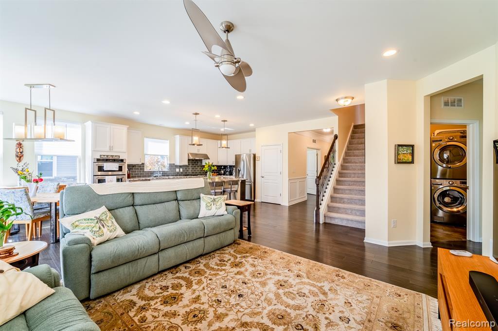 24279 Walloon Way, Flat Rock, MI 48134 — Photo 18