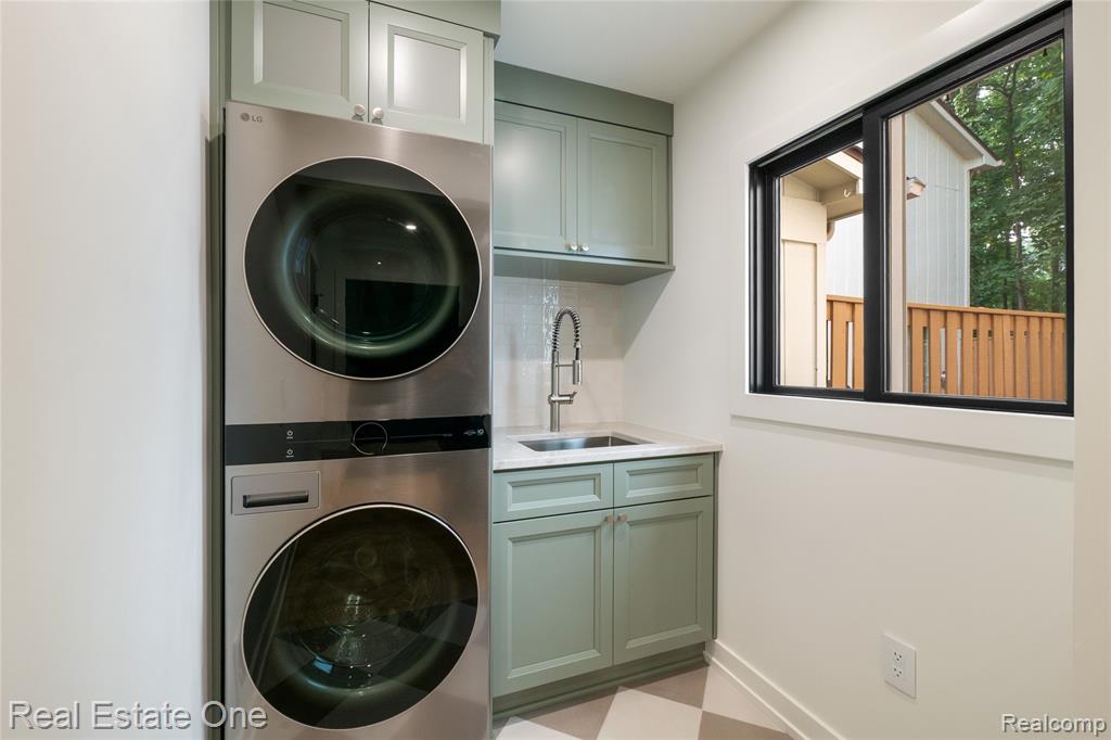 5584 N Adams Way, Bloomfield Hills, MI 48302 — Photo 26