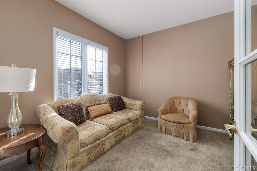 55453 Macintosh Court, Shelby Twp, MI 48316 — Photo 10