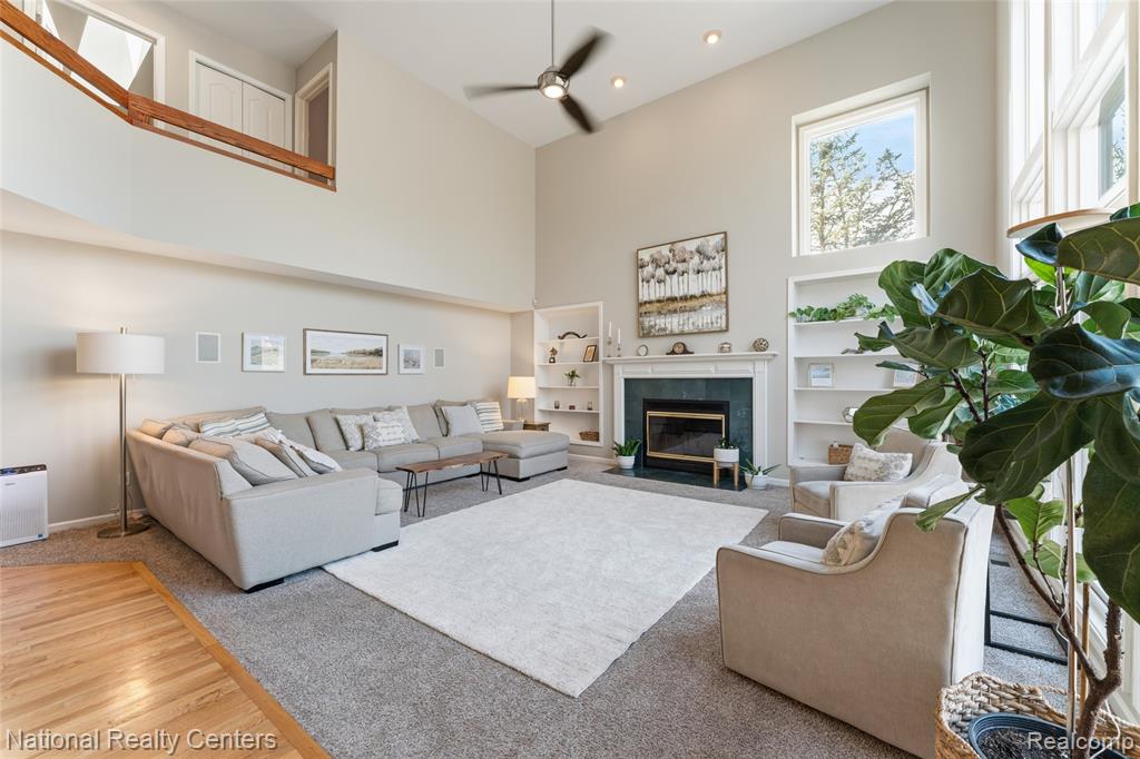 6276 N Shore Drive, West Bloomfield, MI 48324 — Photo 7