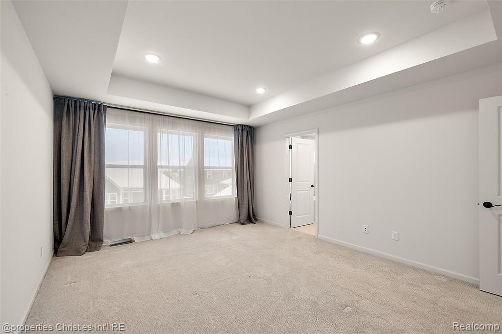 2436 Parkshore Drive, Commerce Twp, MI 48382 — Photo 28