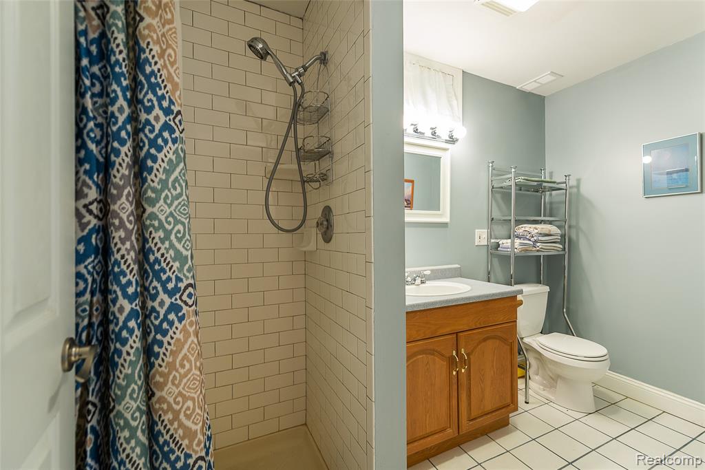6093 Rosewood Parkway, White Lake, MI 48383 — Photo 21