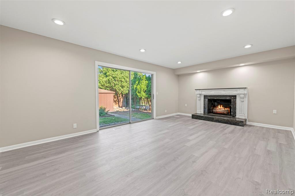 32104 Claeys Drive, Warren, MI 48093 — Photo 11
