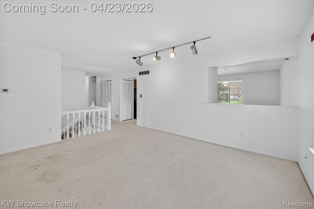 1584 Chanticlair Circle, Wixom, MI 48393 — Photo 8