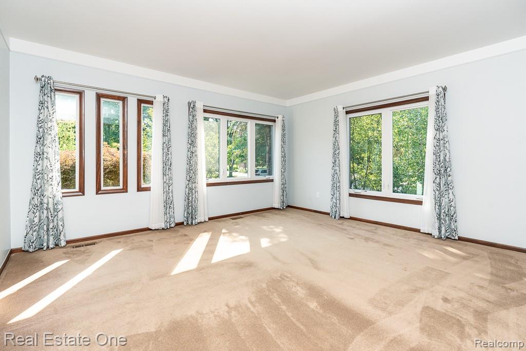 5129 Highmount Drive, Troy, MI 48098 — Photo 3