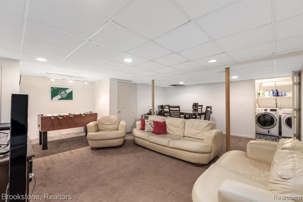 992 WILDWOOD LANE, Canton, MI 48188 — Photo 21