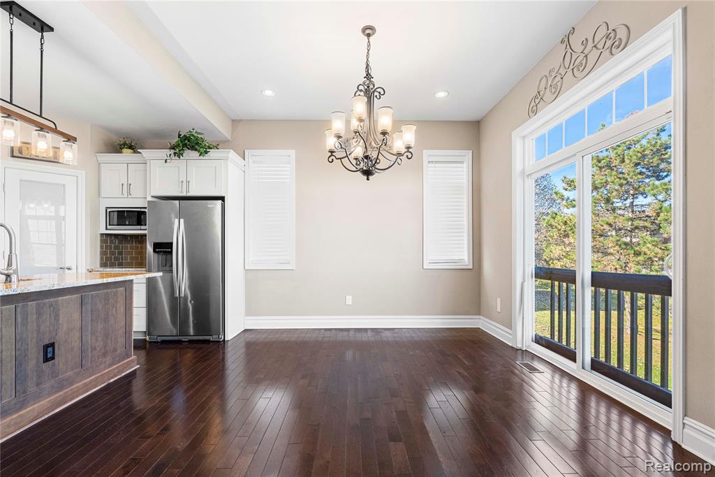 4489 Cedarhill Court, Auburn Hills, MI 48326 — Photo 11