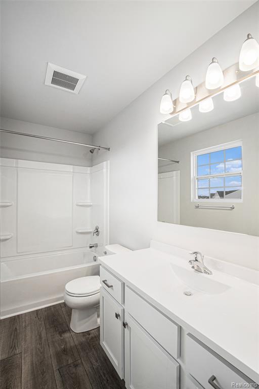 7014 Marigold Court, Grand Blanc, MI 48439 — Photo 9