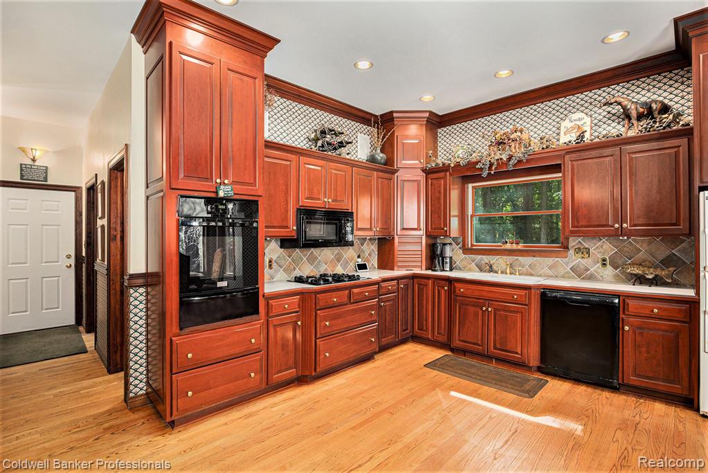 5511 Blood Road, Metamora, MI 48455 — Photo 11