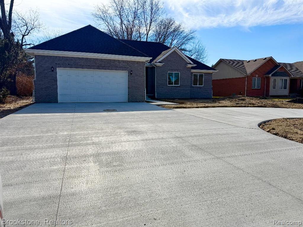 37116 Moravian Drive, Clinton Twp, MI 48036 — Photo 2