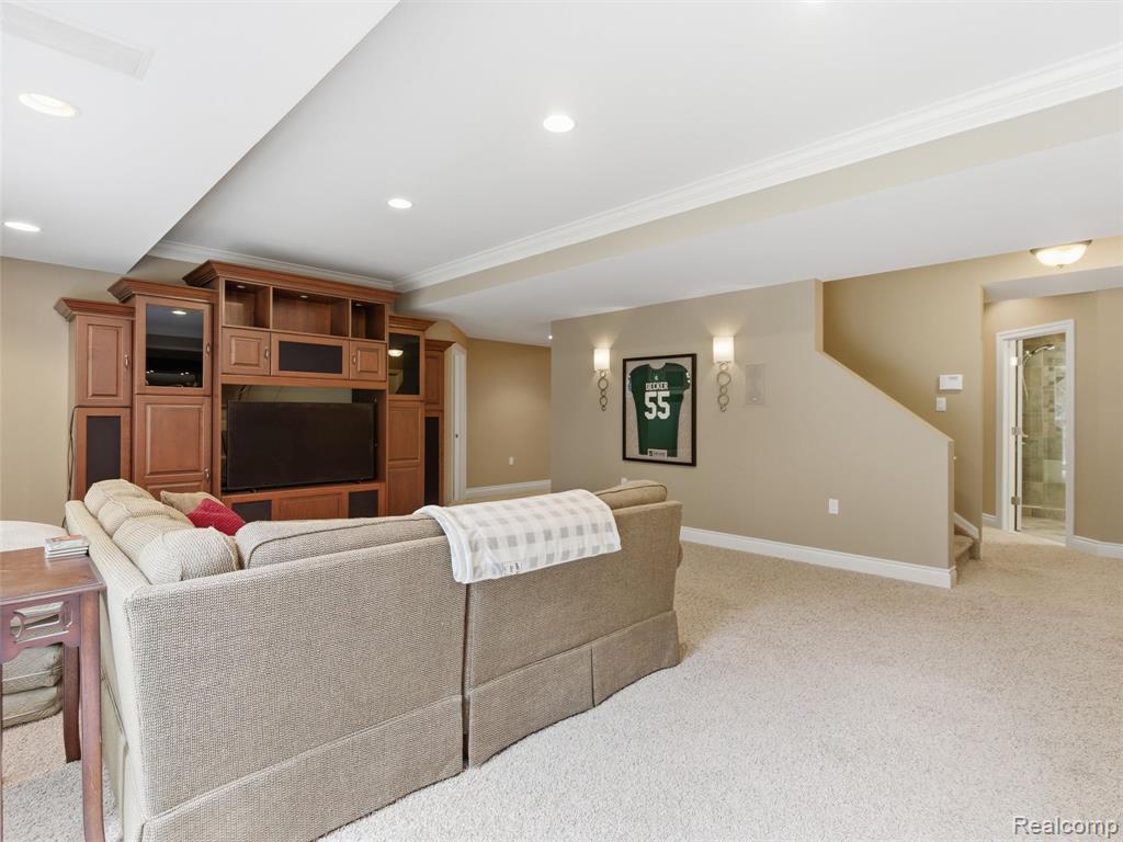 5454 Creekmonte Drive, Rochester, MI 48306 — Photo 42