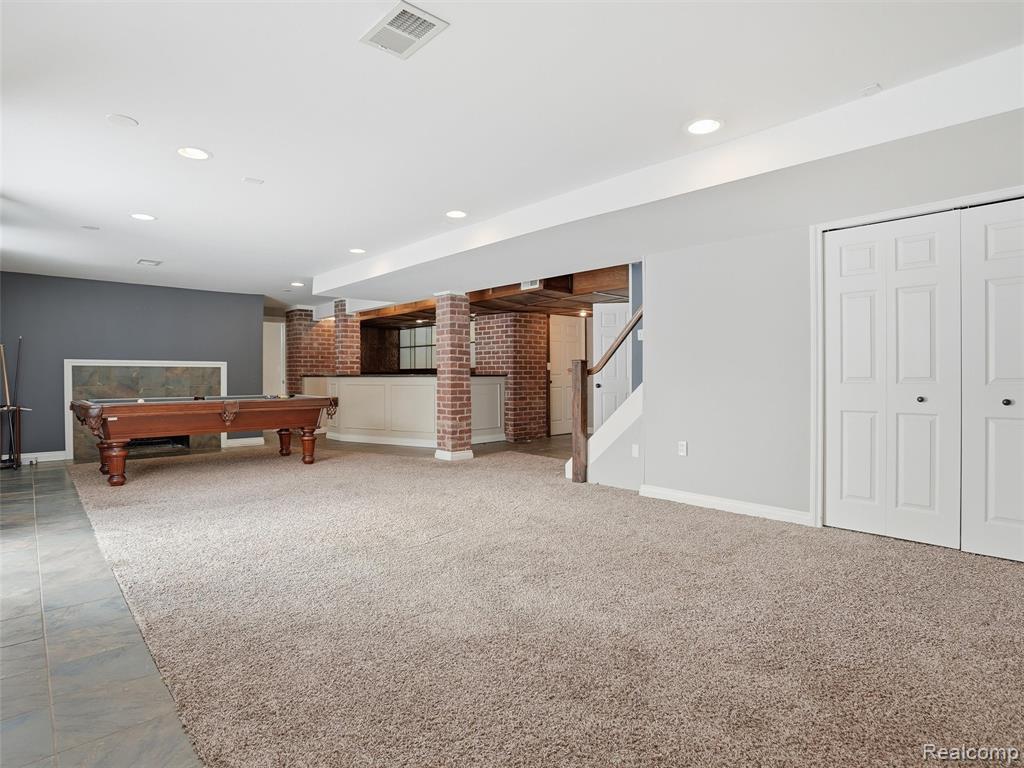 29750 Bristol Lane, Bingham Farms, MI 48025 — Photo 28