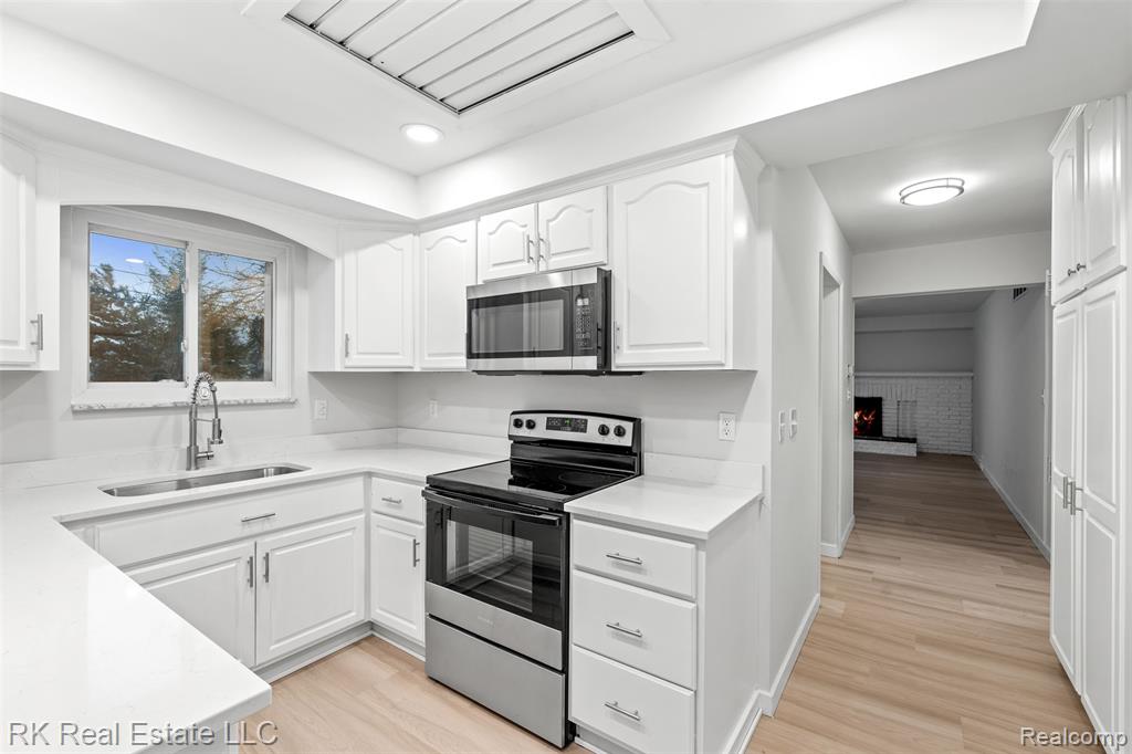 5558 Meadow Lane, Shelby Twp, MI 48316 — Photo 12