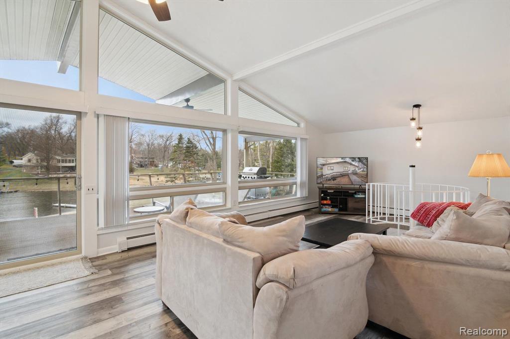 231 PINE HILL LAKE Drive, Horton, MI 49246 — Photo 7