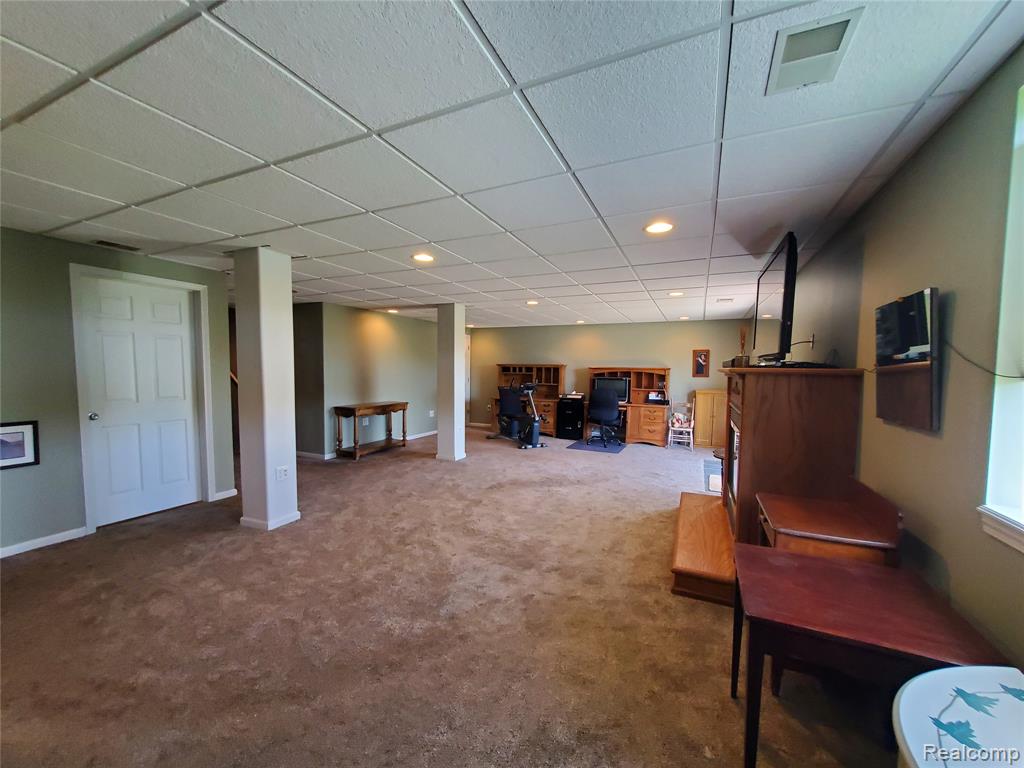 7281 Hawthorne Circle, Goodrich Vlg, MI — Photo 26