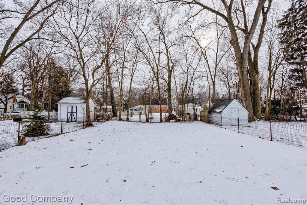 903 ROYAL Avenue, Royal Oak, MI 48073 — Photo 39
