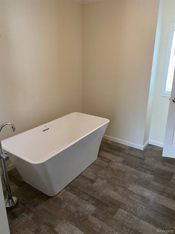 9922 Macbeth Street, Fenton, MI 48430 — Photo 18
