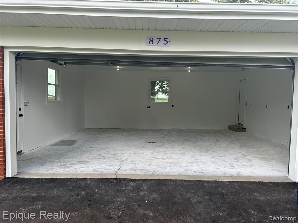 875 S Airport Road, Saginaw, MI 48601 — Photo 35