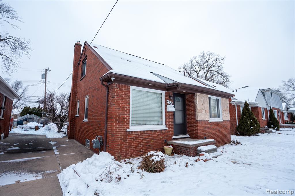 8467 Riverview Street, Dearborn Heights, MI 48127 — Photo 2