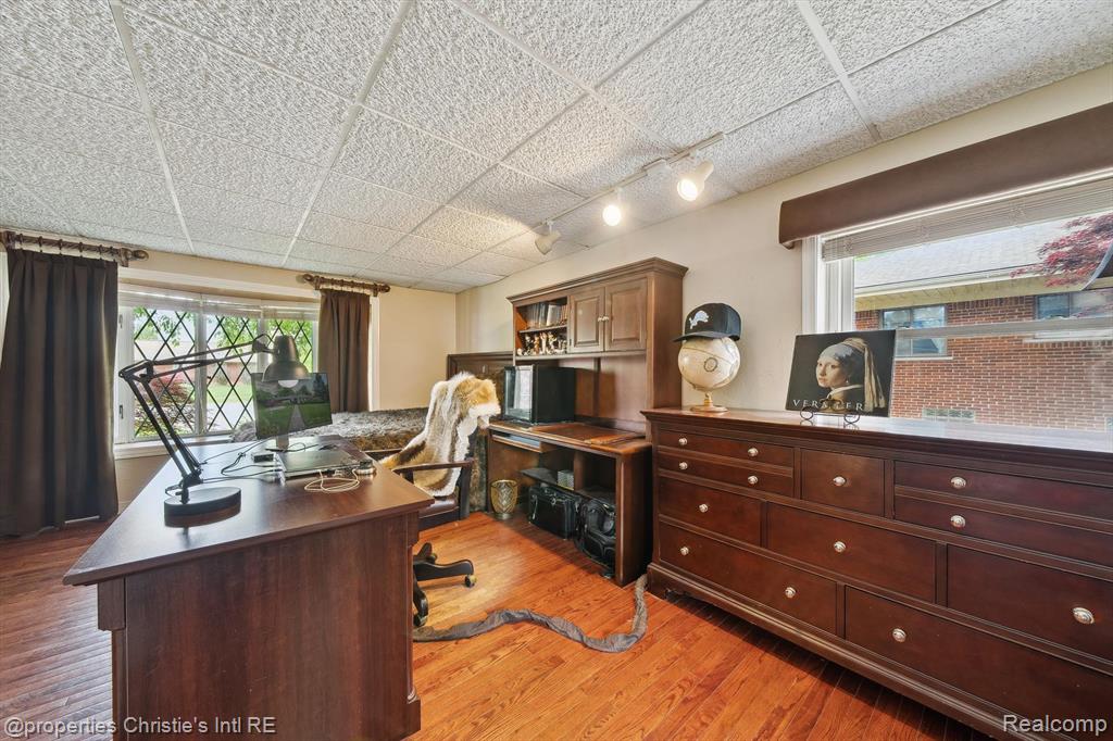 511 S GULLEY Road, Dearborn, MI 48124 — Photo 20
