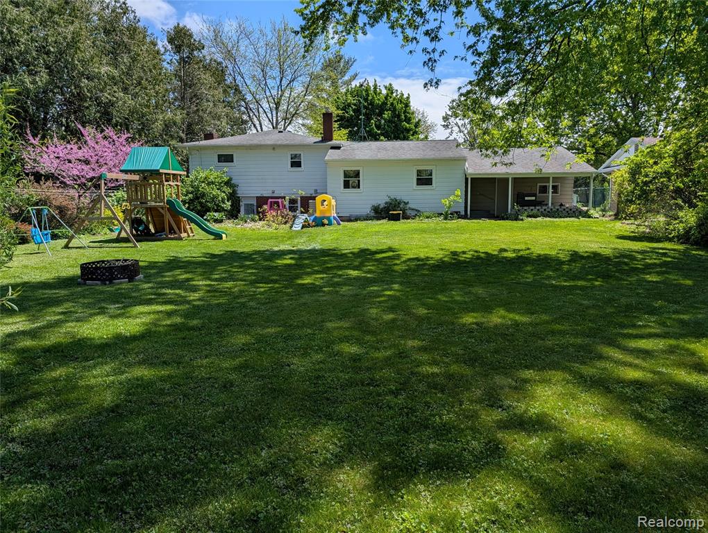 219 W Butler Street, Bad Axe, MI 48413 — Photo 3