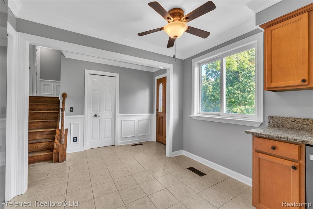 9366 Wild Oaks Circle, South Lyon, MI 48178 — Photo 15