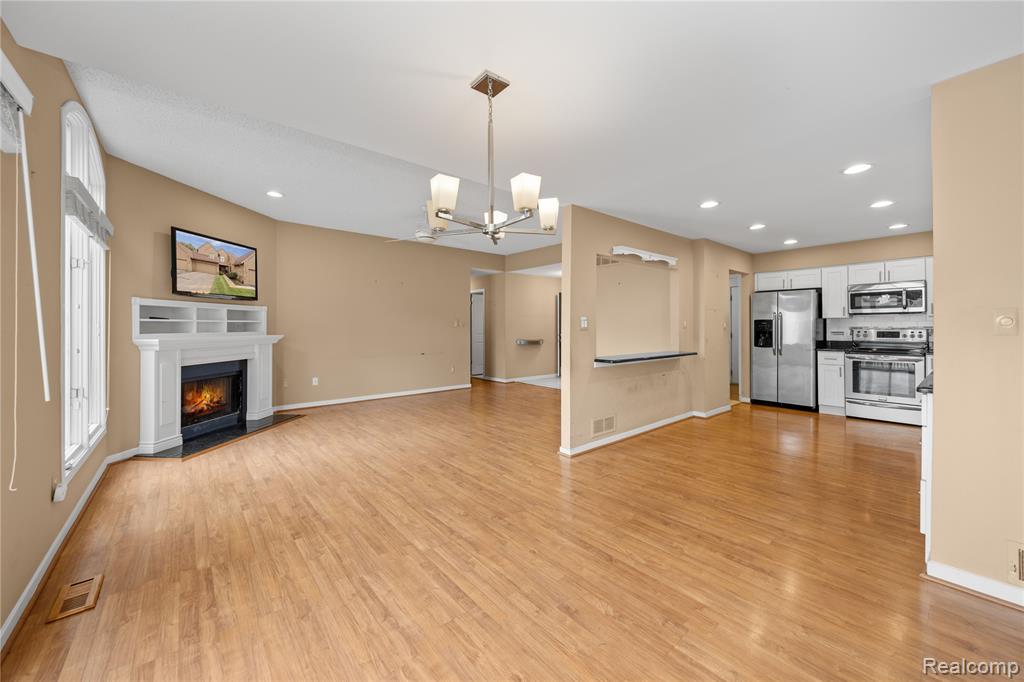 6607 Westbrooke Court, West Bloomfield, MI — Photo 11