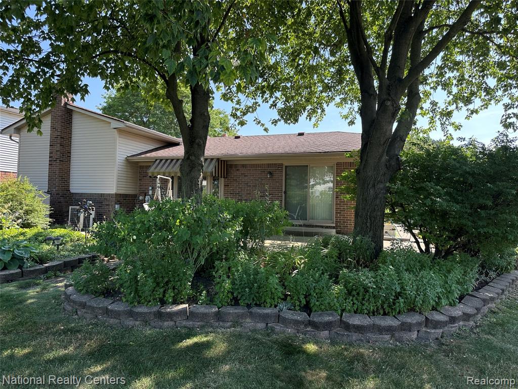 1213 E Franciscan Court, Canton, MI 48187 — Photo 4
