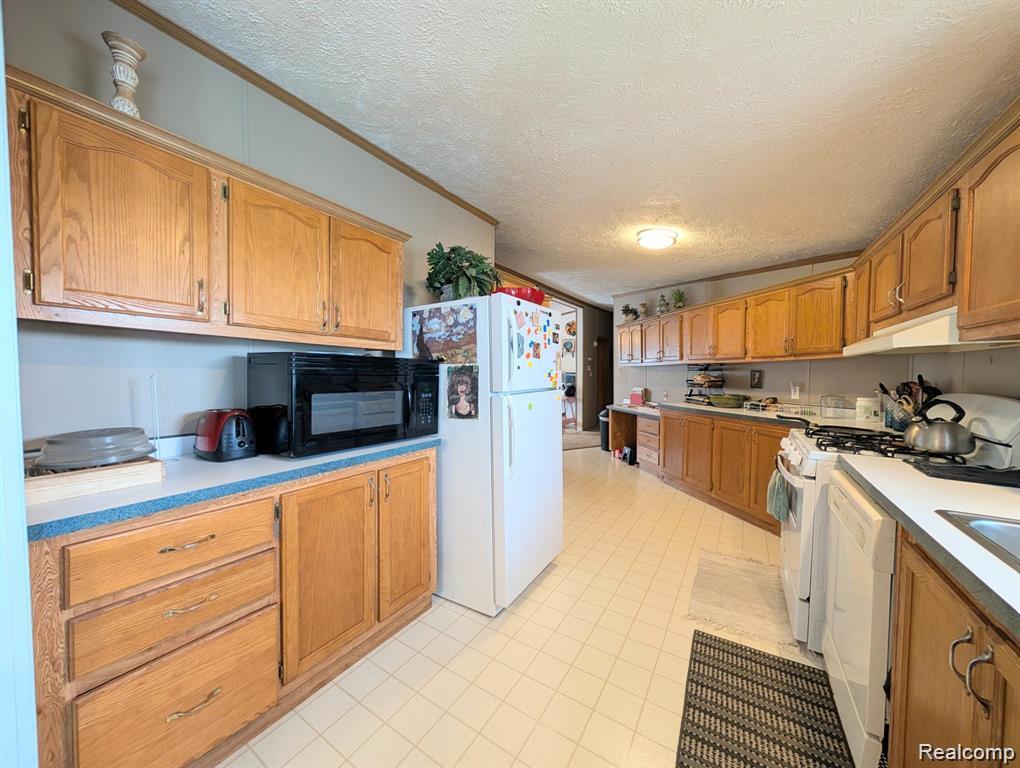 7 Brookfield, Swartz Creek, MI 48473 — Photo 5