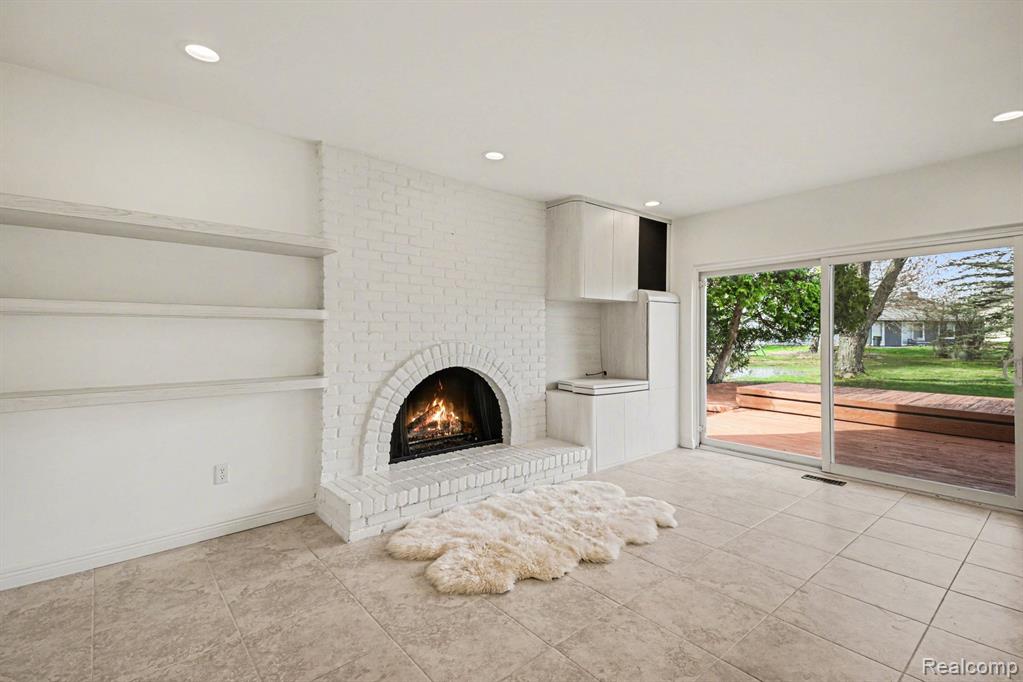 5040 Patrick Road, West Bloomfield, MI — Photo 5