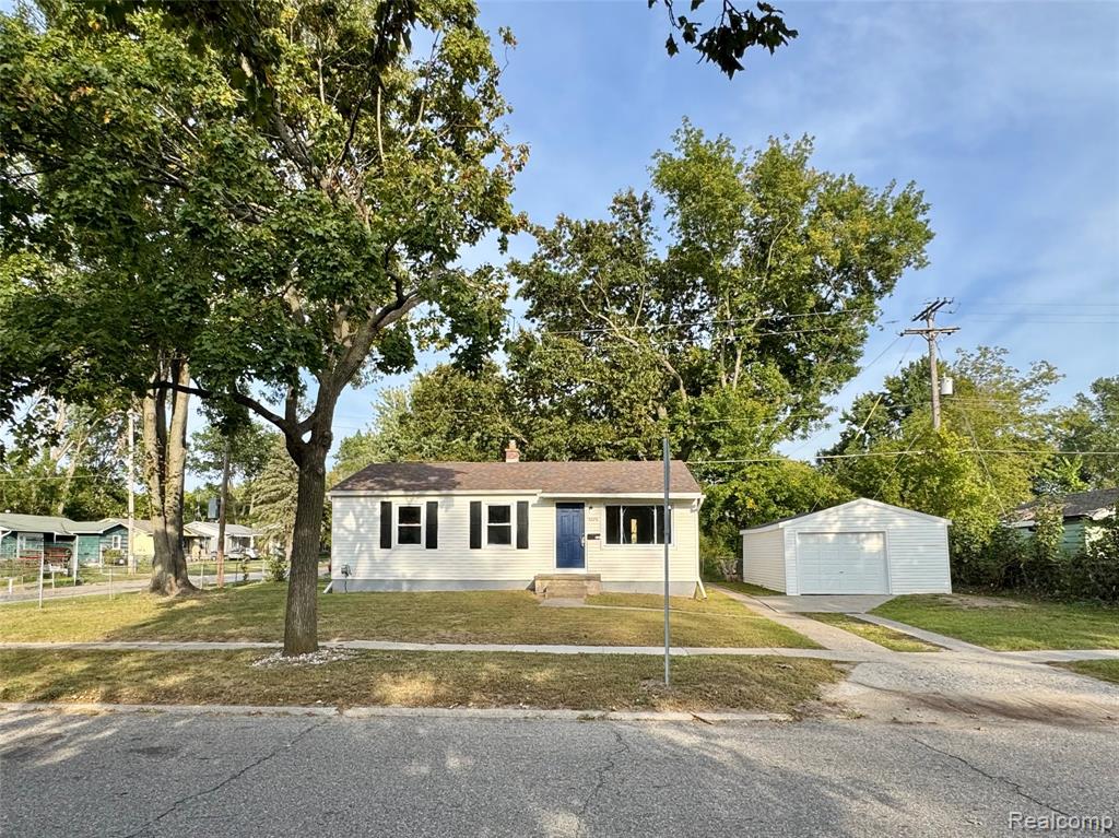 5220 Western Road, Flint, MI 48506 — Photo 2