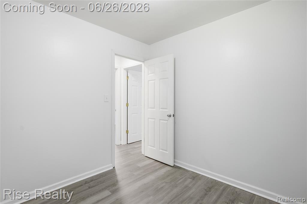 3472 W Gracelawn Avenue, Flint, MI 48504 — Photo 13