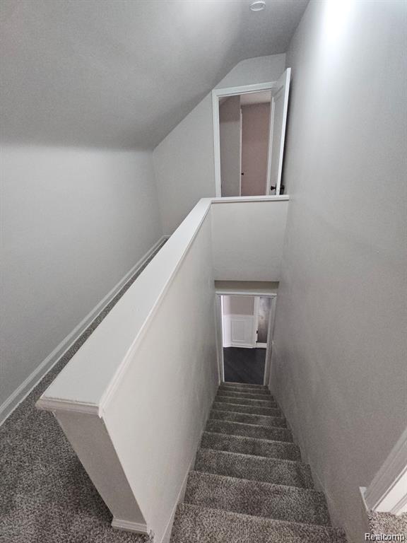 20300 ELKHART Street, Harper Woods, MI 48225 — Photo 17