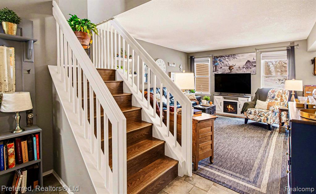 467 Lilly View Court, 54, Howell, MI 48843 — Photo 5