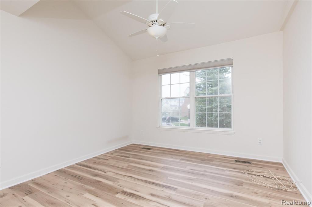 1933 LINDSAY Lane, Ann Arbor, MI 48104 — Photo 19