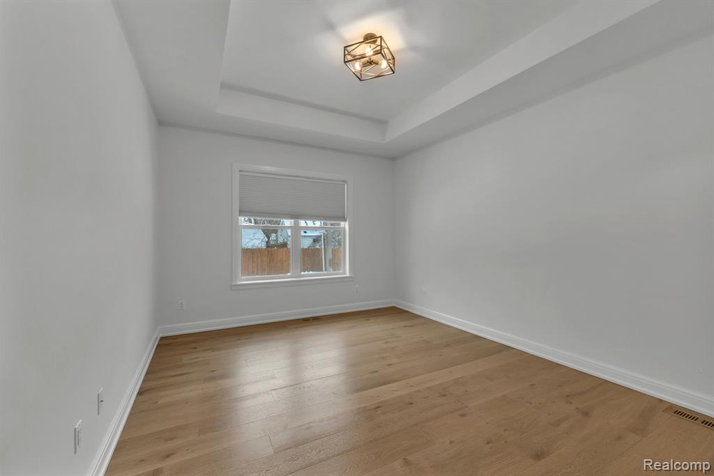 22664 Colgate Street, Farmington, MI 48336 — Photo 21