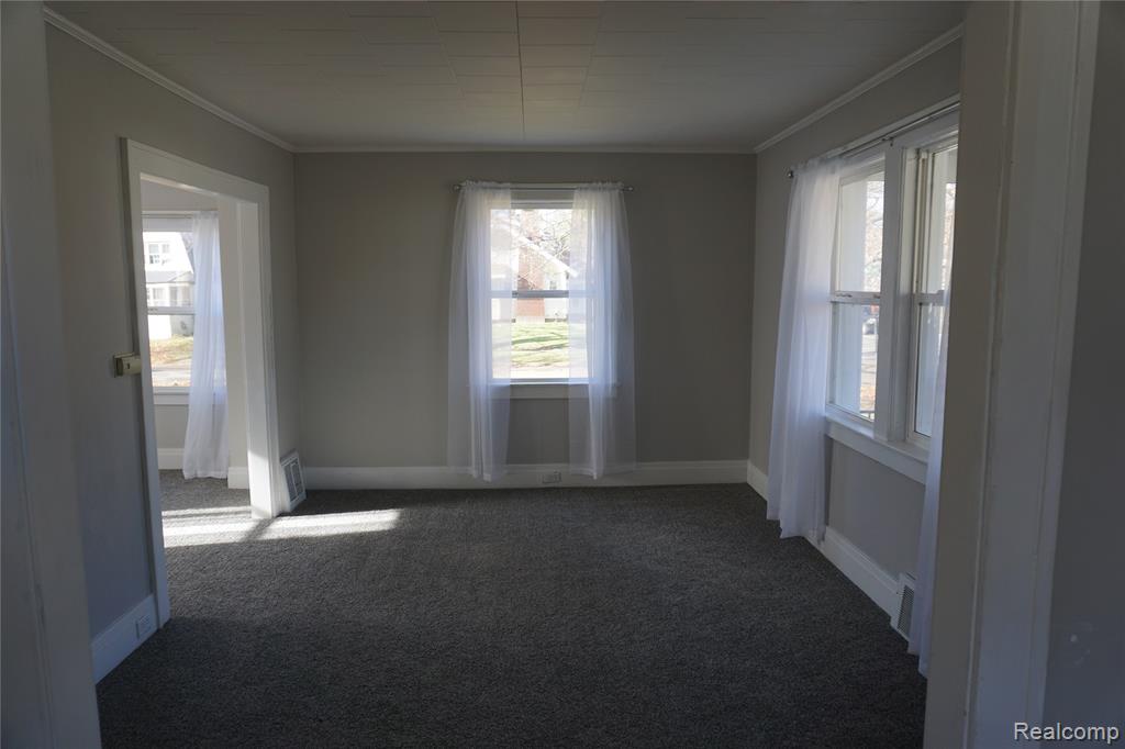 971 N Chevrolet Avenue, Flint, MI 48504 — Photo 9