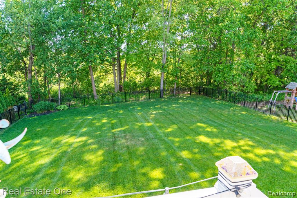 442 Ridgewood Drive S, Ortonville, MI 48462 — Photo 47
