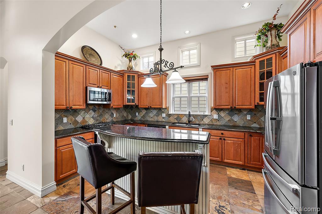 3875 Andover Avenue, Auburn Hills, MI 48326 — Photo 13