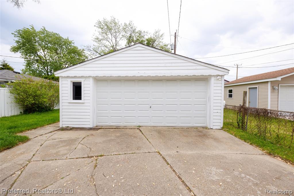 7304 Gilman Street, Westland, MI — Photo 3