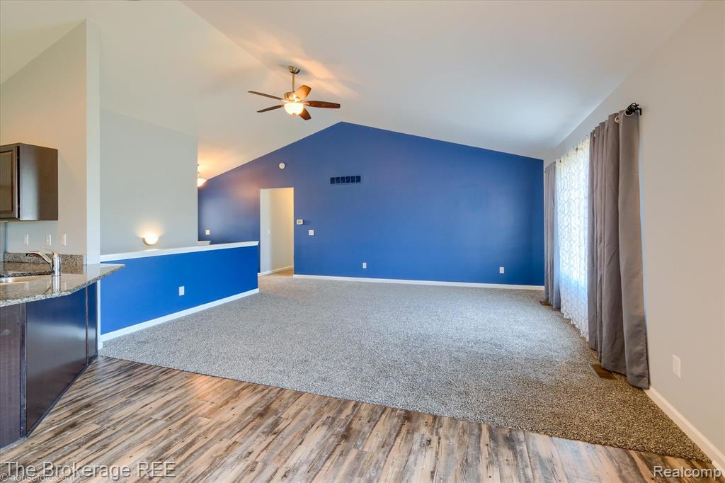 1437 Pondview Drive, Davison, MI 48423 — Photo 9