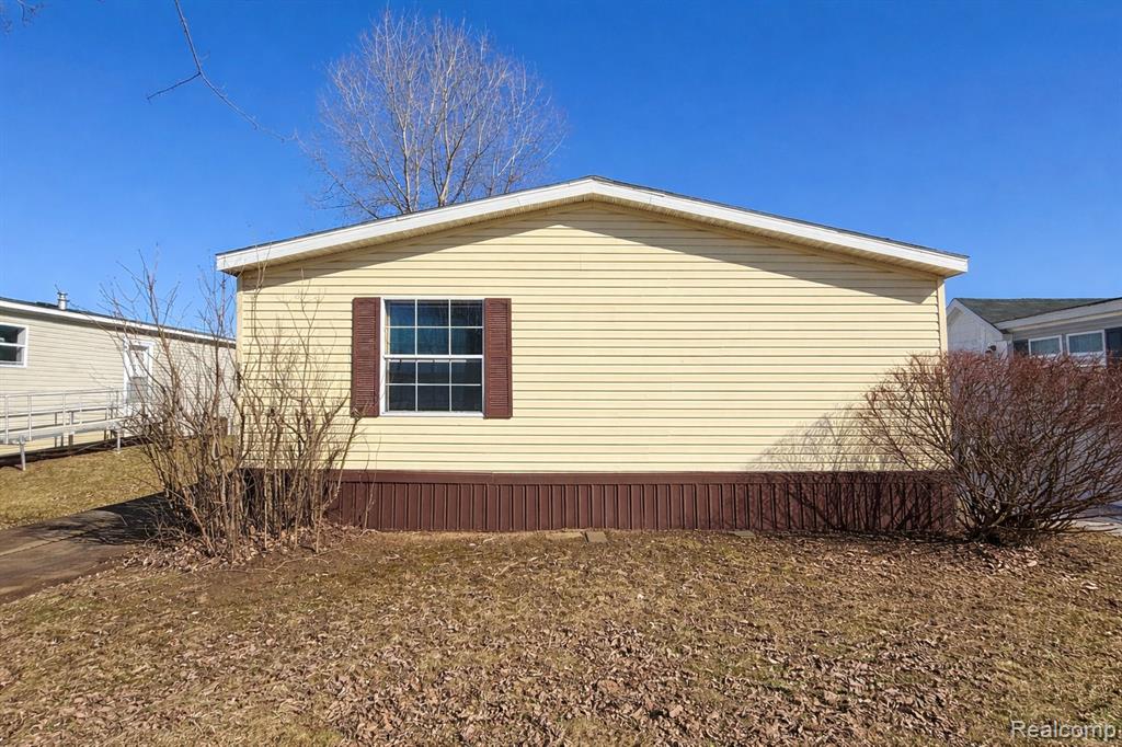 1898 Evergreen Lane, Ypsilanti, MI 48198 — Photo 2