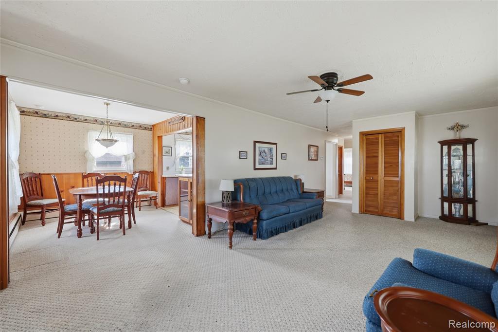 8964 Butwell Street, Livonia, MI 48150 — Photo 11